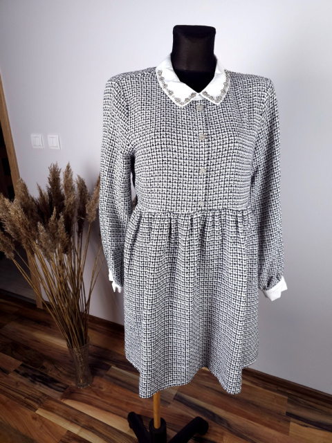 Piękna sukienka retro, Vintage, Szara z Kołnieżykiem Piękna sukienka retro, Vintage, Szara z Kołnieżykiem